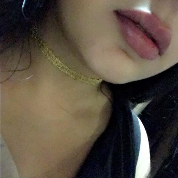 Gold Choker - Picture 5 of 5
